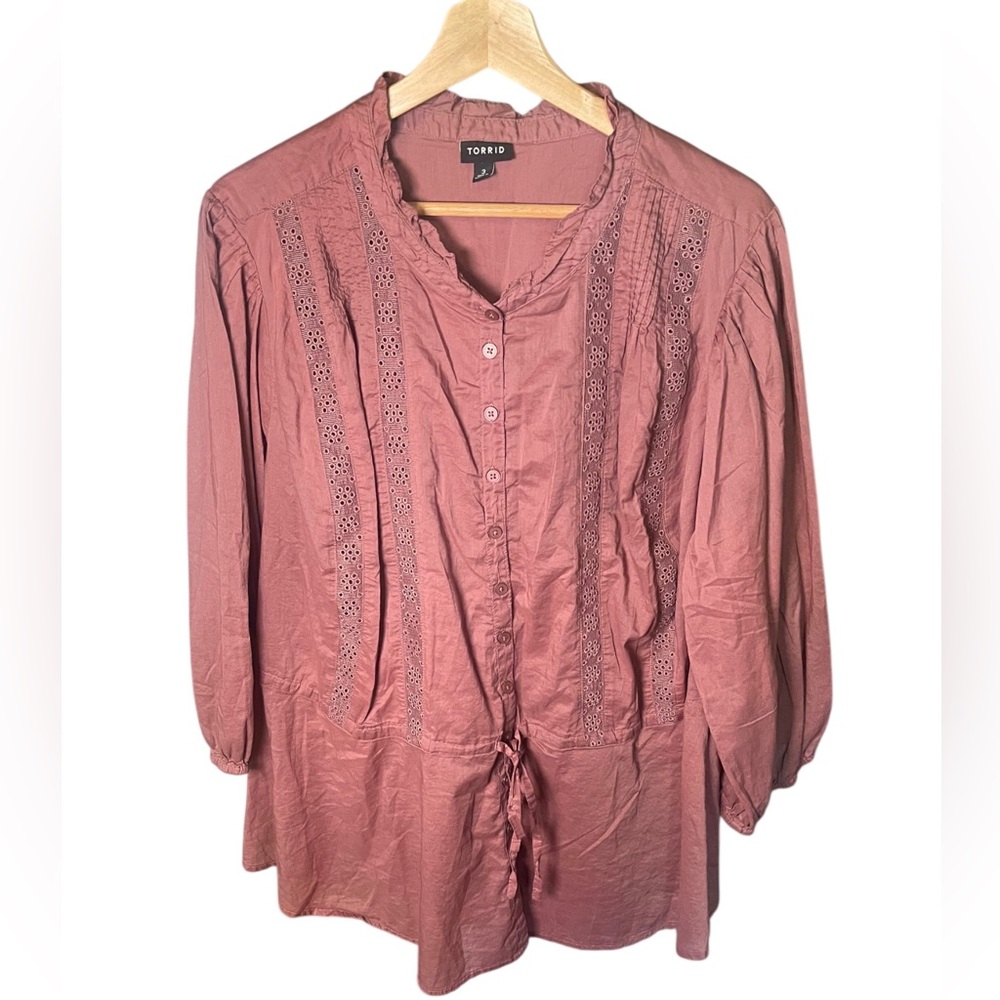 Torrid Button Front Tie Waist Blouse Rose Size 3 Plus 3X Vertical Eyelet Lace